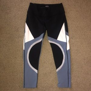 BARELY WORN Splits59 Cropped Leggings